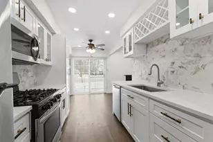 8534 Westberry Ln, Tinley Park, IL 60487 - Photo 8