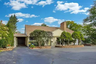 3226 Sprucewood Rd, Wilmette, IL 60091 - Photo 2