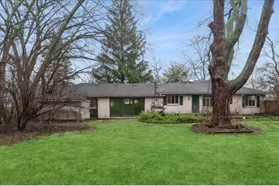 306 Lonsdale Road, Prospect Heights, IL 60070 - Photo 2