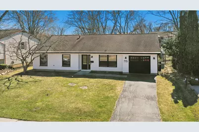 715 Surryse Road, Lake Zurich, IL 60047 - Photo 1