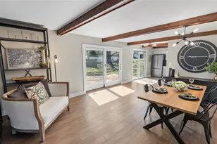 715 Surryse Rd, Lake Zurich, IL 60047 - Photo 10