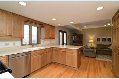 213 Arapahoe Trail, Carol Stream, IL 60188 - Photo 10