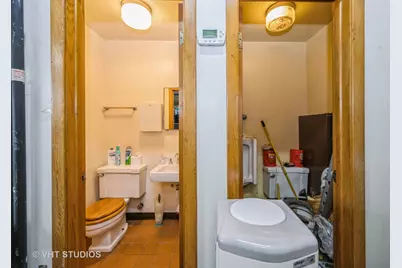 6712 N Crawford Avenue, Lincolnwood, IL 60712 - Photo 14