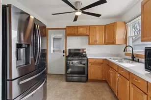 7416 S Thomas Ave, Bridgeview, IL 60455 - Photo 16