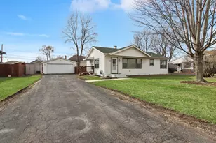 7416 S Thomas Ave, Bridgeview, IL 60455 - Photo 1