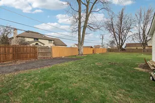 7416 S Thomas Ave, Bridgeview, IL 60455 - Photo 30