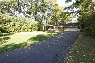 980 Mellody Rd, Lake Forest, IL 60045 - Photo 1
