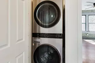 142 Clyde Ave, Evanston, IL 60202 - Photo 4