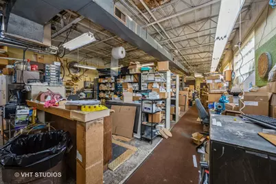 6712 N Crawford Avenue, Lincolnwood, IL 60712 - Photo 10