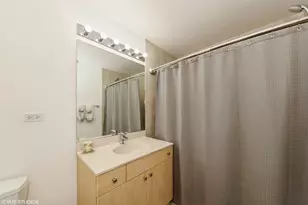 [Address not provided], Chicago, IL 60607 - Photo 8