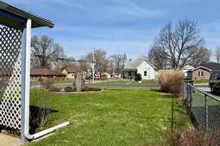 909 N Washington St, Marion, IL 62959 - Photo 20