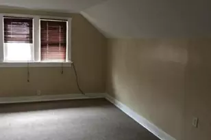422 South St, Elgin, IL 60123 - Photo 2