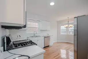 2912 N 74th Ave, Elmwood Park, IL 60707 - Photo 10