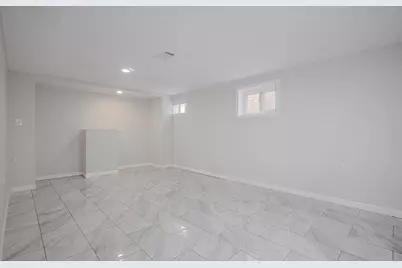 2912 N 74th Avenue, Elmwood Park, IL 60707 - Photo 30