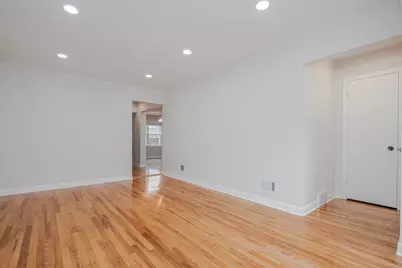 2912 N 74th Avenue, Elmwood Park, IL 60707 - Photo 4