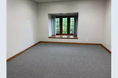 28085 N Ashley Circle, Libertyville, IL 60048 - Photo 8