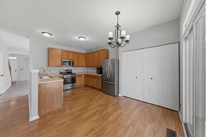 1053 Walker Court, Antioch, IL 60002 - Photo 6