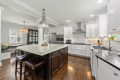 5009 W Catalpa Avenue, Chicago, IL 60630 - Photo 8