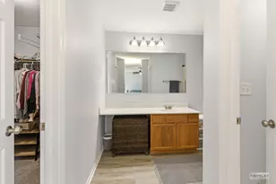 367 Chesapeake Ln, Oswego, IL 60543 - Photo 16