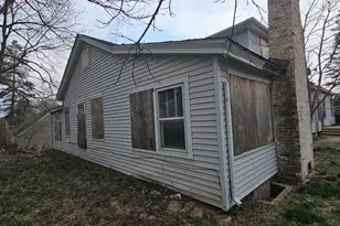 212 S Tryon St, Woodstock, IL 60098 - Photo 4