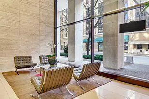 260 E Chestnut St, Chicago, IL 60611 - Photo 18