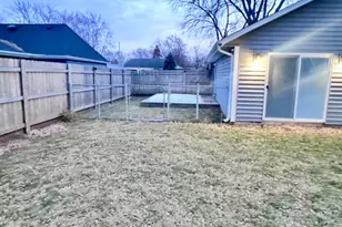 4 Ingleshire Rd, Montgomery, IL 60538 - Photo 10