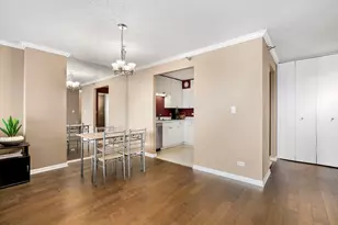 70 W Huron St, Chicago, IL 60654 - Photo 14