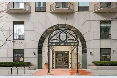 70 W Huron Street #1907, Chicago, IL 60654 - Photo 2