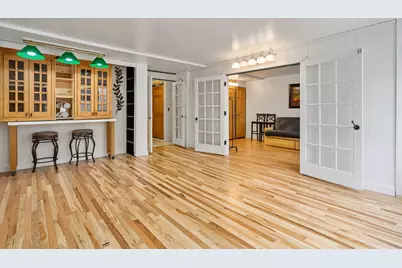 233 E Erie Street #1602, Chicago, IL 60611 - Photo 2