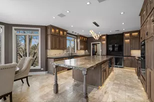 25676 N Canyon Creek Ct, Barrington, IL 60010 - Photo 12