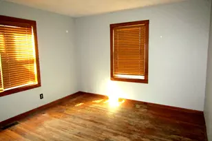 41681 Main St, Hoopeston, IL 60942 - Photo 8