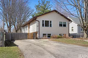 1308 Ridgeway St, Round Lake, IL 60073 - Photo 1