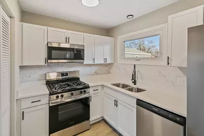 2302 Madonna Avenue, Joliet, IL 60436 - Photo 8