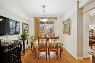 2710 Langley Cir, Glenview, IL 60025 - Photo 8