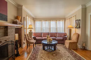 7741 S Chappel Ave, Chicago, IL 60649 - Photo 2