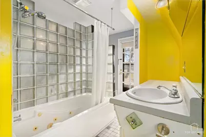 304 E Camp McDonald Road, Prospect Heights, IL 60070 - Photo 22