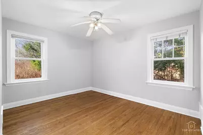 304 E Camp McDonald Road, Prospect Heights, IL 60070 - Photo 14