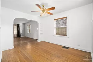 304 E Camp McDonald Rd, Prospect Heights, IL 60070 - Photo 8