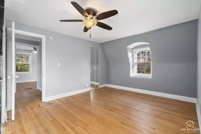 304 E Camp McDonald Road, Prospect Heights, IL 60070 - Photo 18