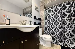 15804 Terrace Dr, Oak Forest, IL 60452 - Photo 12