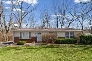 646 N Cove Ct, Decatur, IL 62521 - Photo 2