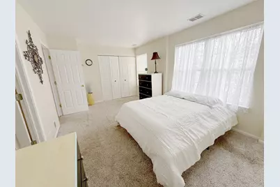 492 Holiday Lane, Hainesville, IL 60073 - Photo 12