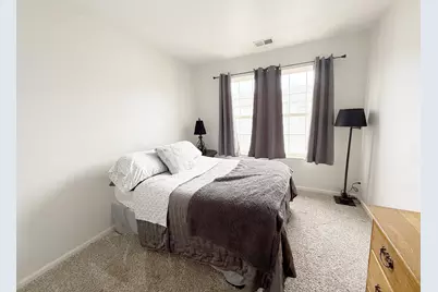 492 Holiday Lane, Hainesville, IL 60073 - Photo 8