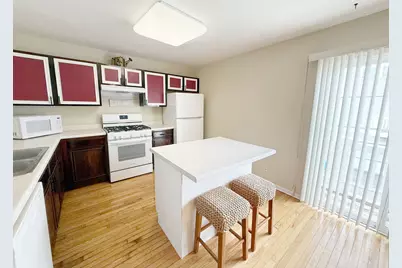 492 Holiday Lane, Hainesville, IL 60073 - Photo 4