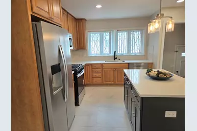 8517 W Carmen Avenue, Chicago, IL 60656 - Photo 14