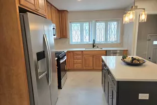 8517 W Carmen Ave, Chicago, IL 60656 - Photo 14