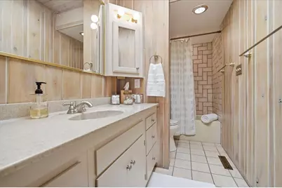 219 Parkview Drive, Bloomington, IL 61701 - Photo 90