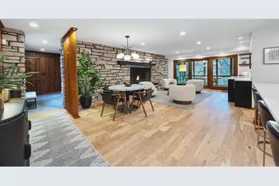 219 Parkview Drive, Bloomington, IL 61701 - Photo 4