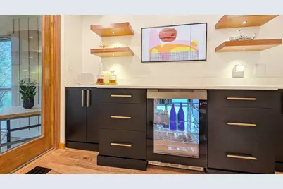 219 Parkview Drive, Bloomington, IL 61701 - Photo 20