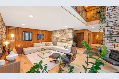 219 Parkview Drive, Bloomington, IL 61701 - Photo 32